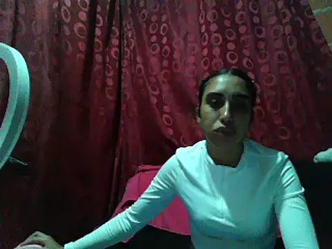 Snapshot of ifeelverywet_andhot chatting on 02.08.25 ifeelverywet andhot online show from 02.08.25