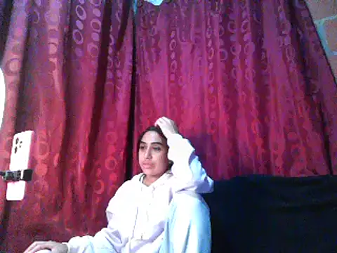 Snapshot of ifeelverywet_andhot chatting on 02.11.25 ifeelverywet andhot online show from 02.11.25