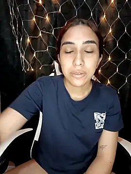 Snapshot of ifeelverywet_andhot chatting on 09.18.25 ifeelverywet andhot online show from 09.18.25