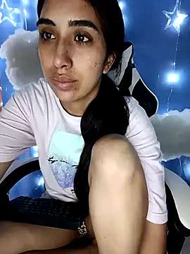 Snapshot of ifeelverywet_andhot chatting on 11.26.25 ifeelverywet andhot online show from 11.26.25