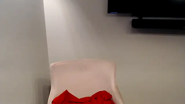 JenniLowen online show from 02.16.25