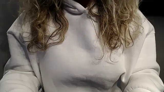 JenniLowen online show from 02.17.25