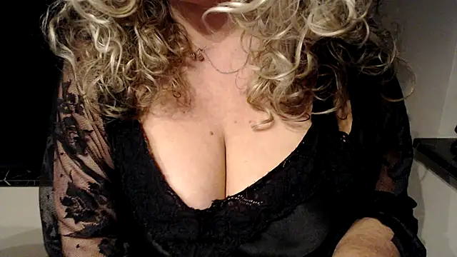 JenniLowen online show from 02.25.25