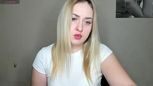 KennaJamess8 online show from 12.26.24