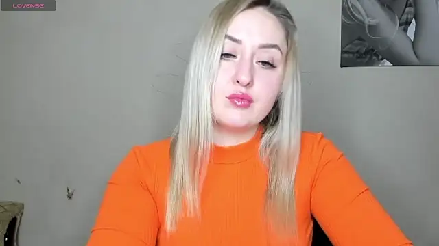 KennaJamess8 online show from 01.05.25