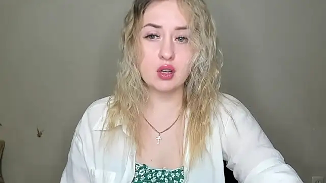 KennaJamess8 online show from 02.01.25