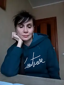 Snapshot of Francenia_lolis chatting on 02.17.25 Francenia lolis online show from 02.17.25