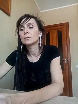 Snapshot of Francenia_lolis chatting on 02.20.26 Francenia lolis online show from 02.20.26