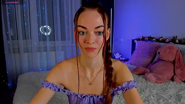 Undertheskin online show from 02.01.25