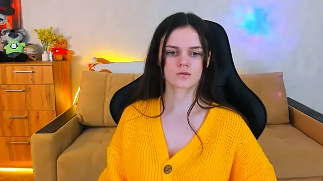 Lora Cain online show from 12.05.24