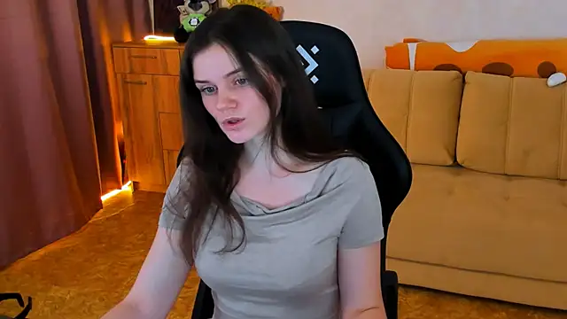 Lora Cain online show from 12.07.24