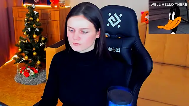 Lora Cain online show from 12.22.24