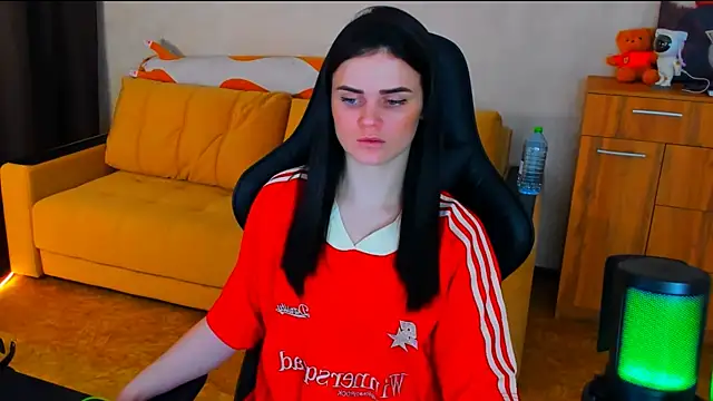 Lora Cain online show from 01.24.25