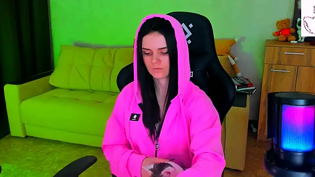 Lora Cain online show from 01.30.25