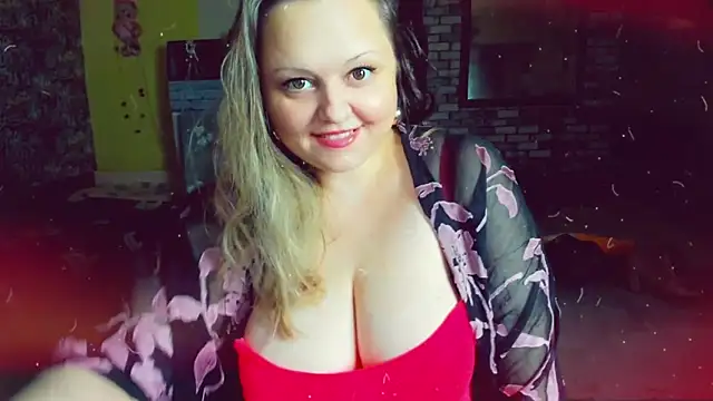 KlaraHoll online show from 01.08.25