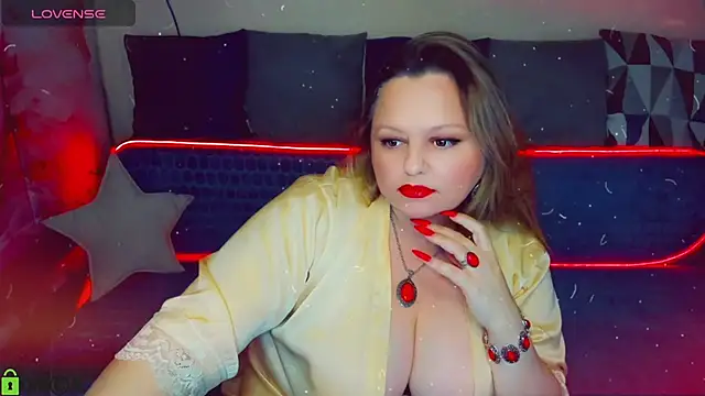 KlaraHoll online show from 03.22.26