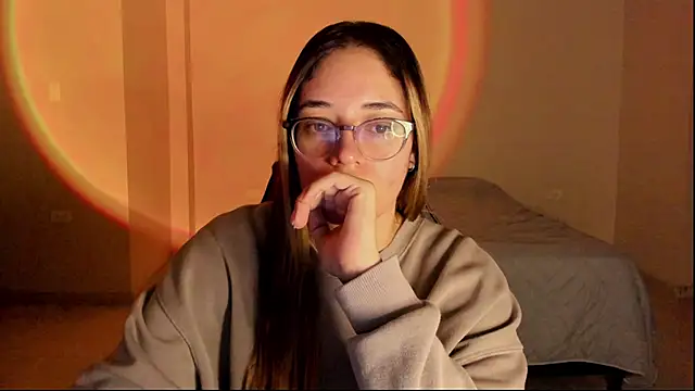 atenas 05  online show from 10.28.25