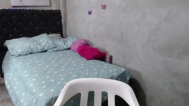 Snapshot of GeovannaFranco chatting on 09.08.25 GeovannaFranco online show from 09.08.25