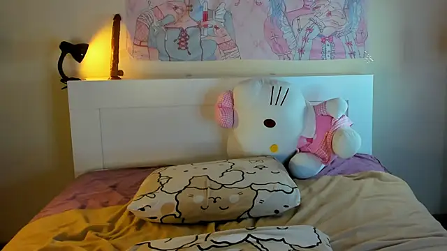 kuraii1  online show from 12.14.24