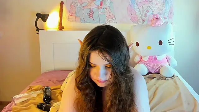 kuraii1  online show from 12.16.24