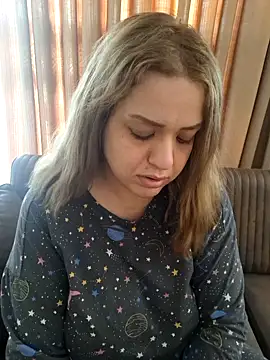 cansuozell online show from 03.13.26