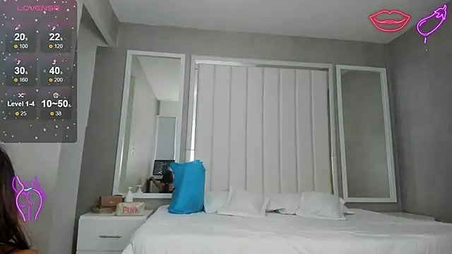 Snapshot of Carohorny4u chatting on 02.03.25 Carohorny4u online show from 02.03.25