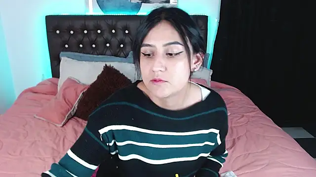 mia aira online show from 02.28.25