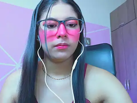 Snapshot of _ALLYSON18_ chatting on 05.21.26 ALLYSON18 online show from 05.21.26