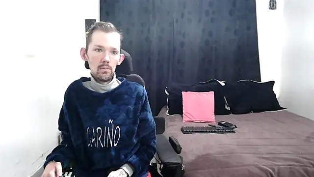 Snapshot of Sophia_and_Thomas chatting on 02.27.25 Sophia and Thomas online show from 02.27.25