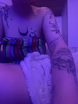 queenlo xxx online show from 12.26.24