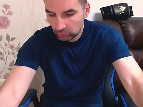 Leo 1617 online show from 04.18.26