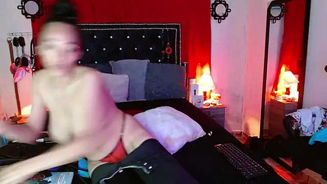 SamaraMartinez online show from 10.17.25