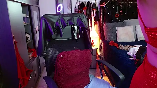 SamaraMartinez online show from 11.14.25