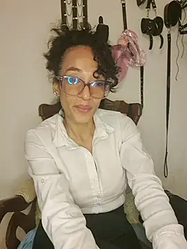 Snapshot of SamaraMartinez chatting on 04.18.26 SamaraMartinez online show from 04.18.26