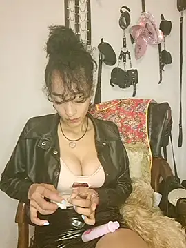 Snapshot of SamaraMartinez chatting on 04.24.26 SamaraMartinez online show from 04.24.26