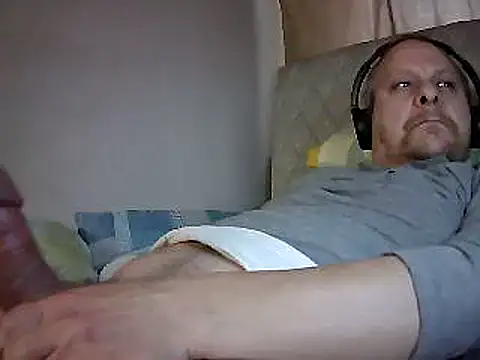 Snapshot of amylrmm1903 chatting on 02.22.25 amylrmm1903 online show from 02.22.25