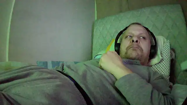 Snapshot of amylrmm1903 chatting on 02.22.25 amylrmm1903 online show from 02.22.25