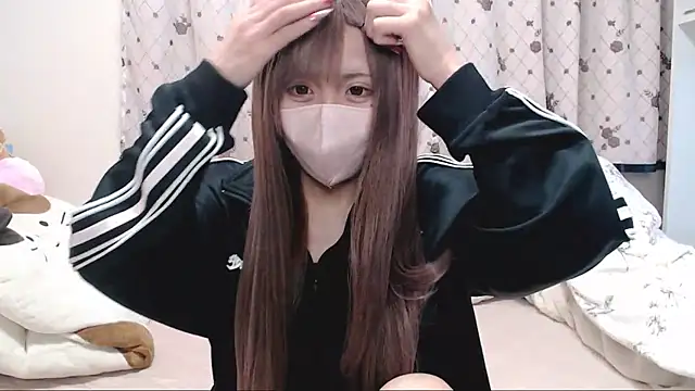 Snapshot of _hiyor_ chatting on 02.27.26 hiyor online show from 02.27.26