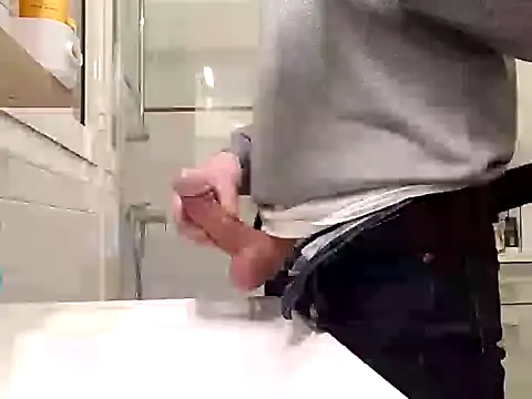 Snapshot of Veinedur chatting on 02.20.25 Veinedur online show from 02.20.25