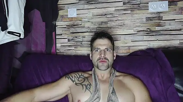 XxBigboybandxX online show from 01.18.25