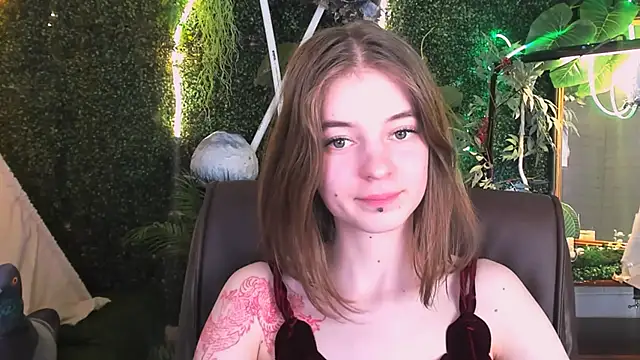 TinaDavil online show from 02.25.25