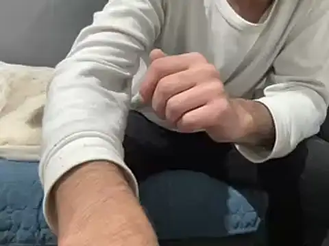 Snapshot of 4small4inchlol chatting on 02.22.25 4small4inchlol online show from 02.22.25