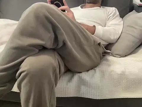 4small4inchlol online show from 03.20.26