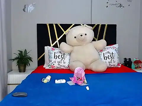 MissBigNipples online show from 09.29.25