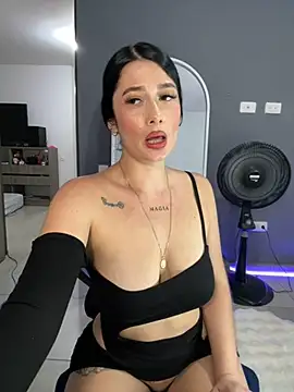 Libia James online show from 03.07.25