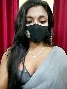 Snapshot of Myra-sen chatting on 01.17.26 Myra-sen online show from 01.17.26