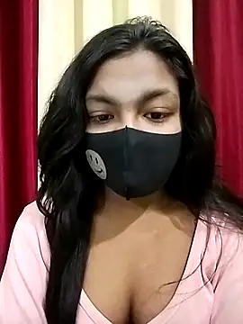 Snapshot of Myra-sen chatting on 02.04.26 Myra-sen online show from 02.04.26