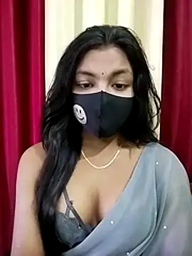 Snapshot of Myra-sen chatting on 02.18.26 Myra-sen online show from 02.18.26