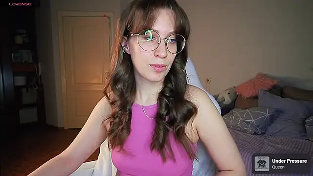 Snapshot of ms_allison_w chatting on 05.10.26 ms allison w online show from 05.10.26