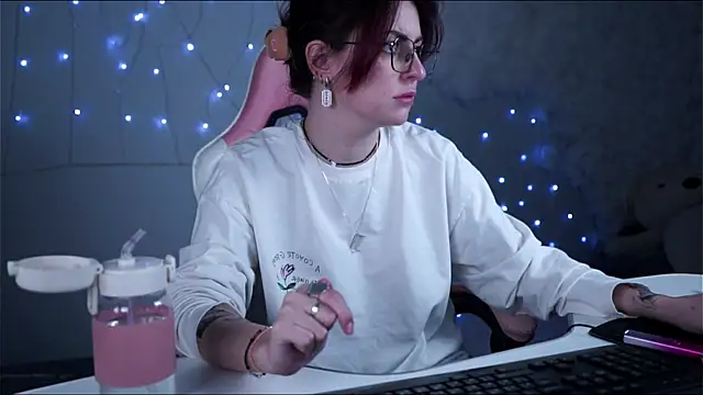 Snapshot of Lana__May chatting on 03.02.25 Lana May online show from 03.02.25